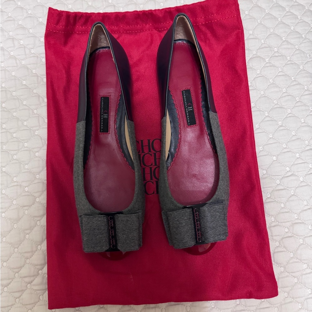 Carolina Herrera Gray Bow Ballet Flats with Pink Insole